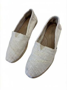 TOMS White Crochet Espadrilles Size 7 | Slip-On Flats